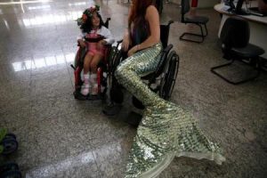 عروس البحر تساهم في علاج الأطفال ذوي الاحتياجات الخاصة في البرازيل
